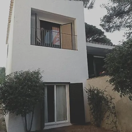 Ca L' Esquirol De *